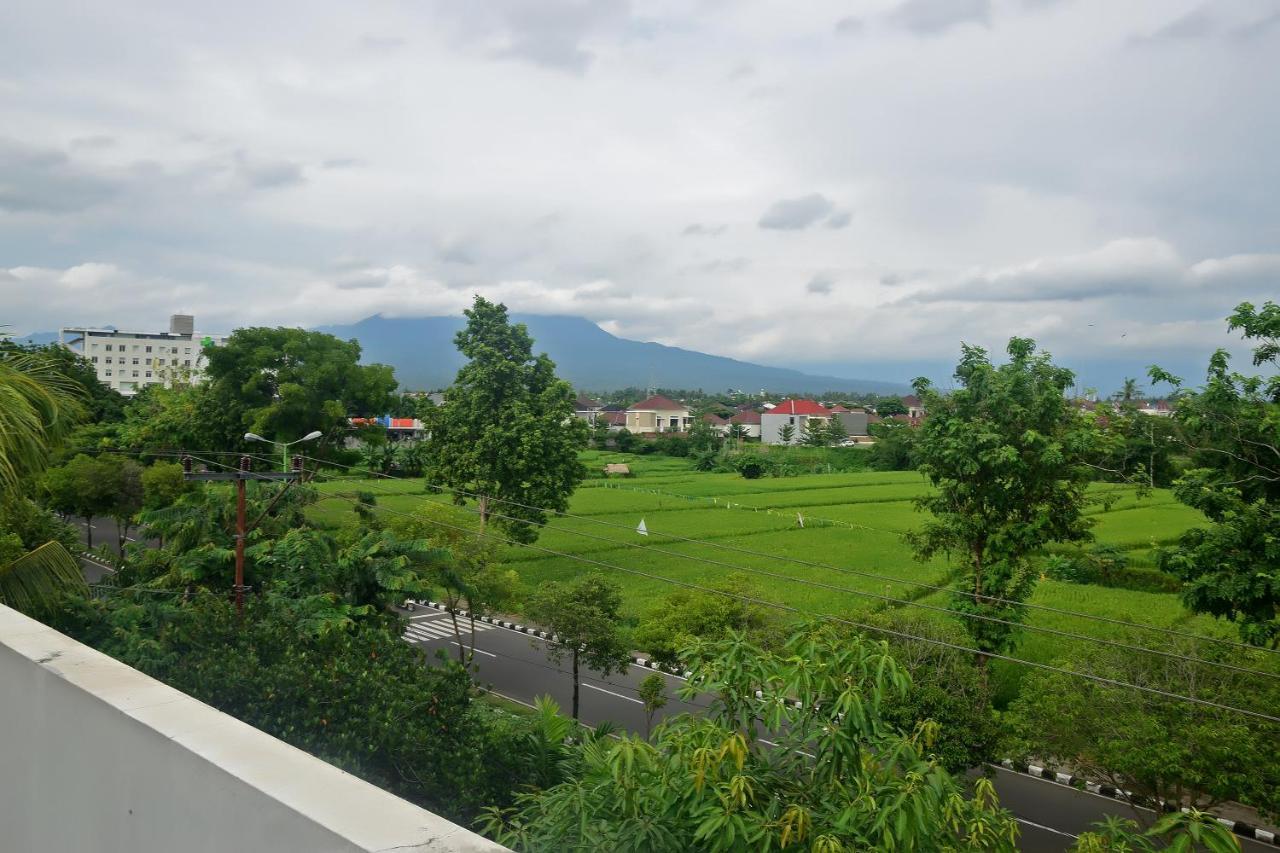 马塔兰 Footprints Xperience旅舍 外观 照片